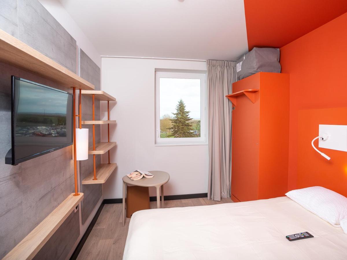 Ibis Budget Cognac Chateaubernard Exterior photo
